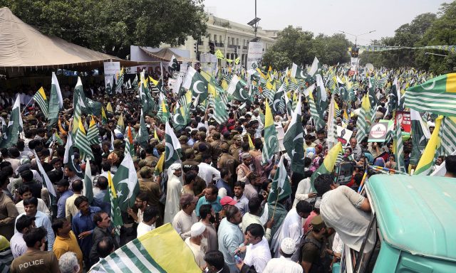 Protesters-rally-to-express-solidarity-with-occupied-Kashmir-in-Lahore-on-Friday