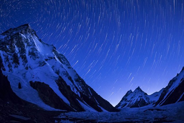 K2-mountain-captured-on-a-clear-night-just-before-sunrise.