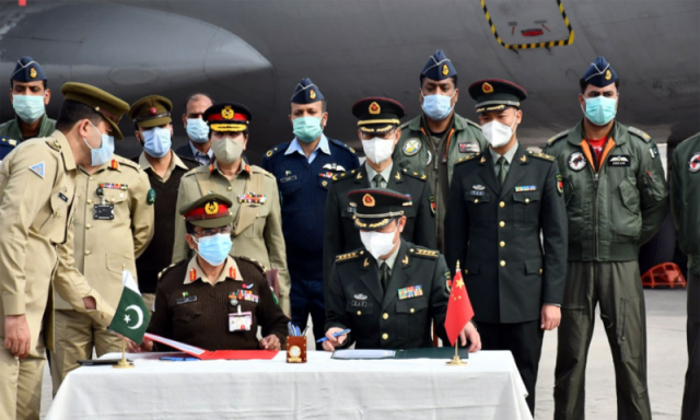 China donates Covid-19 vaccine for Pakistan's armed forces