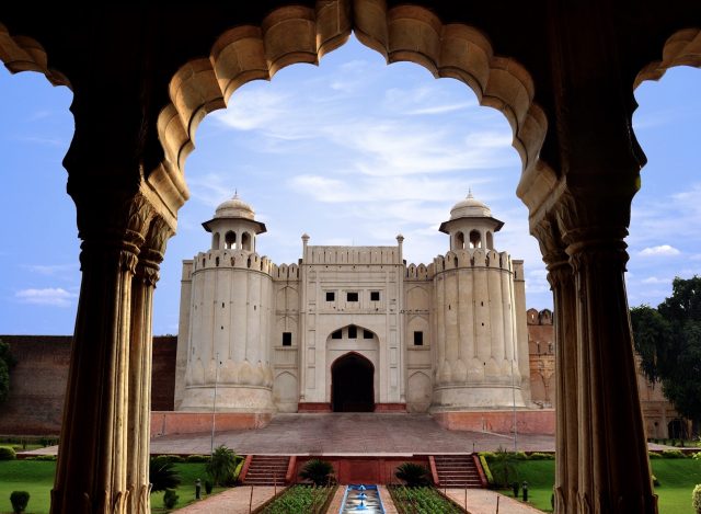 Lahore_Fort_view_from_Baradari