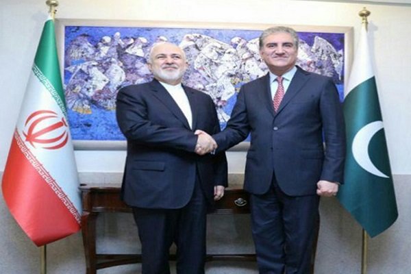 Meeting-zarif-with-Pakistani-Foreign-Minister-Shah-Mehmood-Qureshi