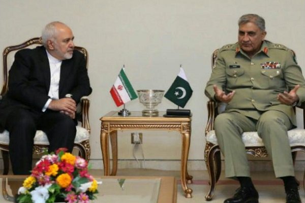 Zarif-talks-with-Pakistan’s-Chief-of-Army-