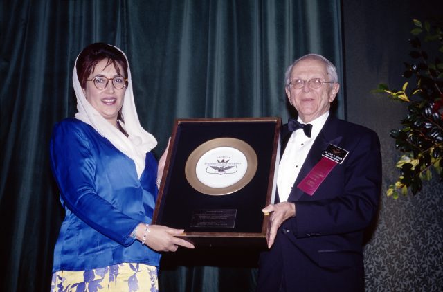 benazir bhutto award