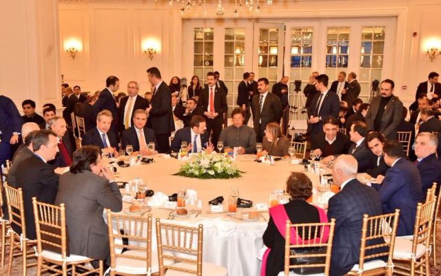 PM-attended-a-banquet-with-leading-Turkish-Business-groups-in-Ankara.