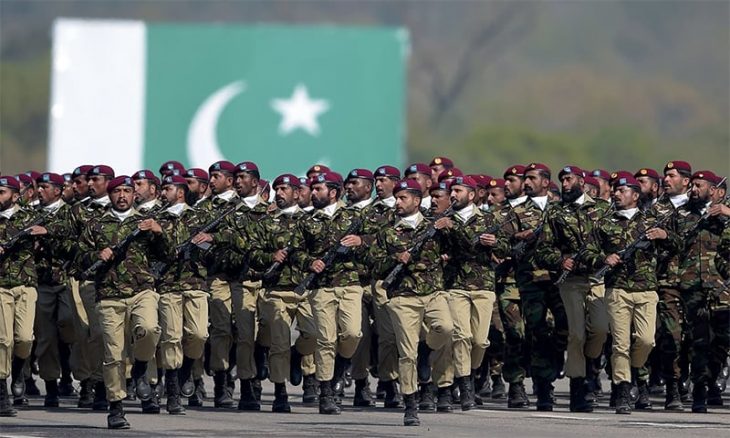 کاهش در بودجه دفاعی پاکستان