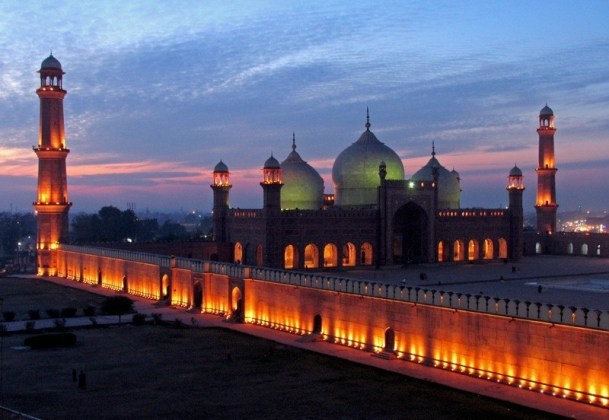 mosque in lahore