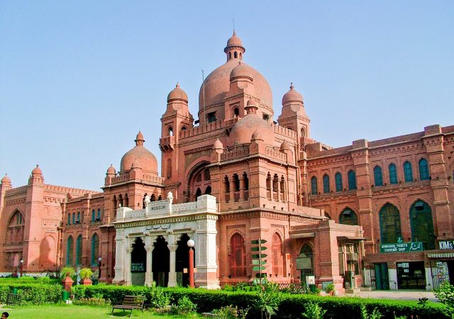 Lahore_Museum,_Lahore