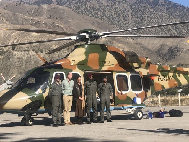 British Royal couple, Duke and Duchess of Cambridge #PrinceWilliam & #KateMiddleton arrive in #Chitral