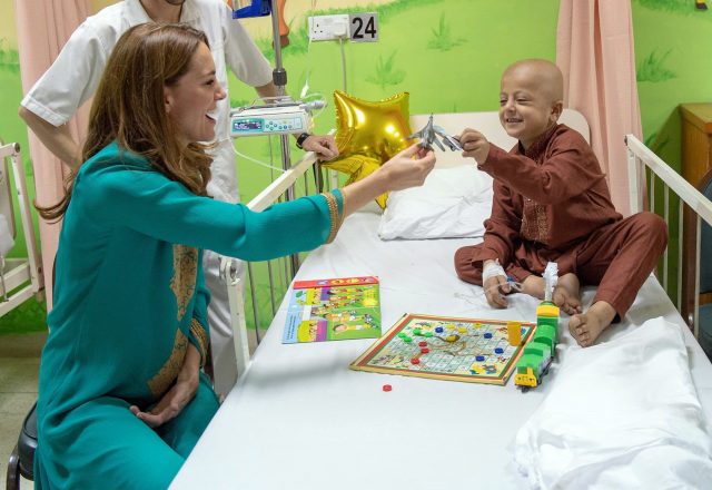 Britain's Prince William and Catherine, Duchess of Cambridge visit a patient at the Shaukat Khanum Memorial Cancer Hospital in Lahore, Pakistan October 17, 2019.