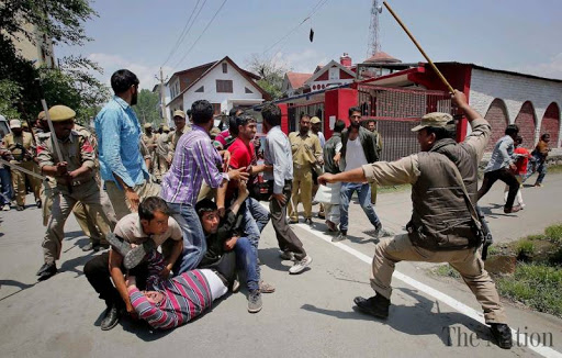 Over 25 wounded in Kashmir's Clashes as Curfew Remains for 41st Day