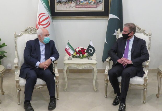 Iran’s Foreign Minister, Pakistani PM Meet in Islamabad