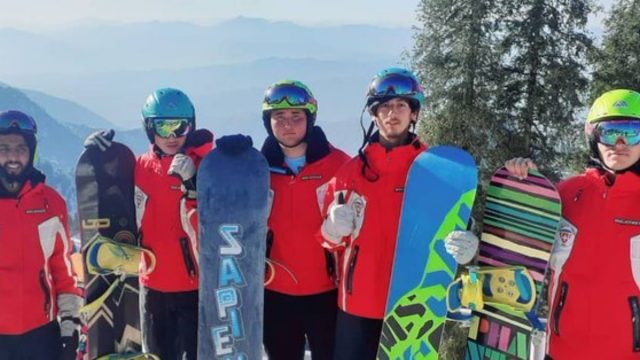 International snowboarding competition kicks off in Malam Jabba