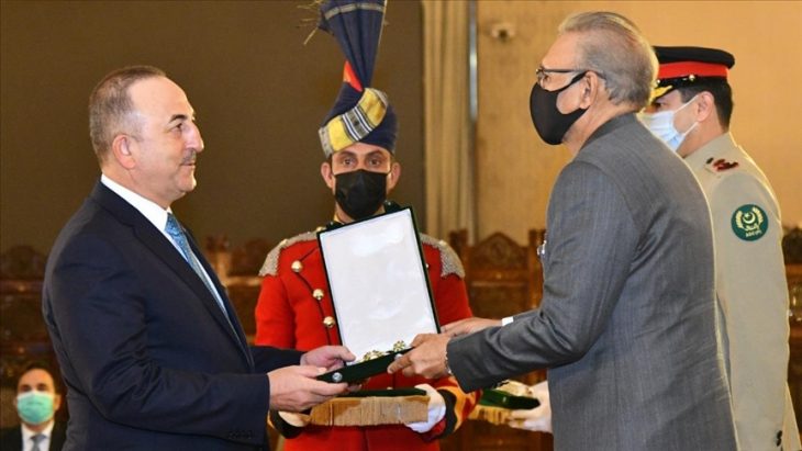 Pakistan gives Turkey's top diplomat high honor