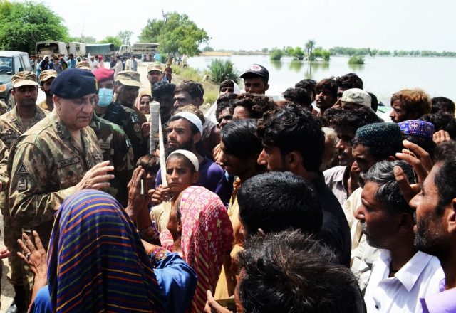 16 COAS visited army troops busy in relief activities, spends entire day with flood victims i