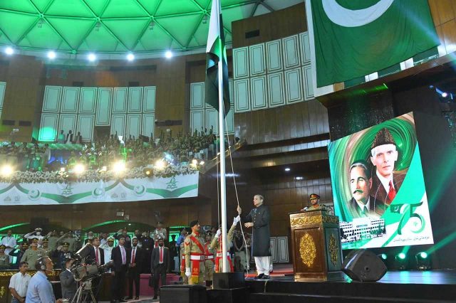6-3 Pakistan releases re-recorded national anthem on diamond jubilee of independence